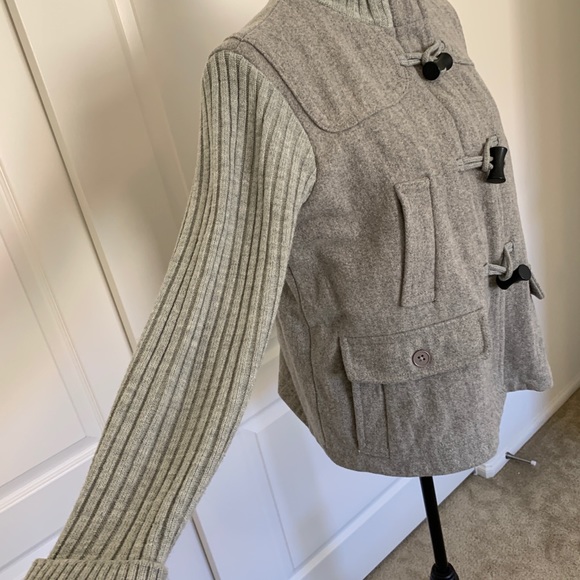GORGEOUS GRAY JACKET from the GAP - Picture 4 of 15